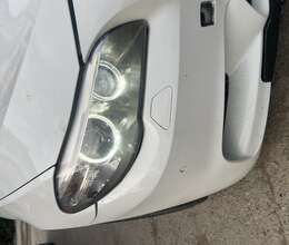 bmw f10 sağ fara idiyal vezyetde arginal heç bir prablemi yoxdu 