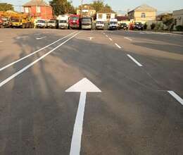 Asfalt işləri görülür.