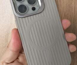 "Apple iPhone 15 Pro Kickstand"