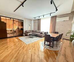 Köhnə Günəşlidə 3 otaqlı əla mənzil