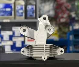 Chevrolet Malibu 2015-2024 1.5 - Mühərrik Yastığı Sağ