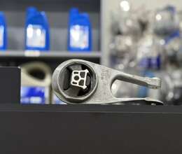 Chevrolet Malibu 2015-2024 1.5 - Mühərrik Yastığı Arxa