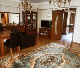 Satılır Köhnə tikili, 120m², 4-Otaqlı