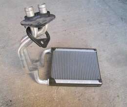 Mitsubihsi avtomabilləri üçün peçin radiatorları 