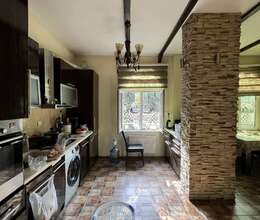 Satılır Köhnə tikili, 110m², 4-Otaqlı