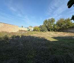 Buzovnada torpaq sahəsi satılır