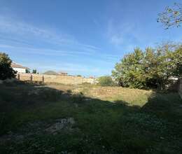 Buzovnada torpaq satılır