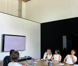 Aktif ofis meneceri elanı