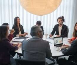 Məlumat meneceri lazımdır