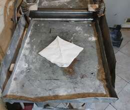 Xəmir yayma aparatı 