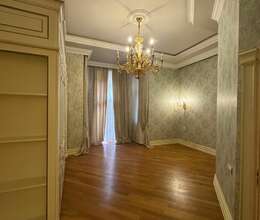 Kirayə verilir Köhnə tikili, 400m², 8-Otaqlı