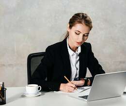 Gənc namizədlər üçün Ofis Meneceri iş imkanı