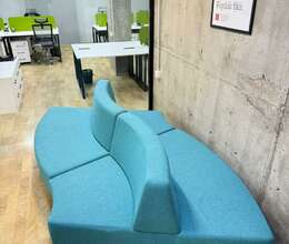 İki ədəd Divan satılır