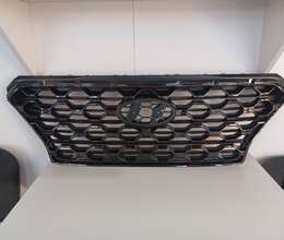 "Hyundai Santa Fe 2019" radiator barmaqlığı