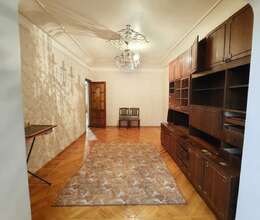 Satılır Köhnə Tikili, 72m², 3-Otaqlı