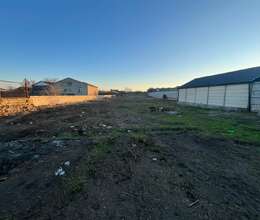 20 sot torpaq sahəsi satılır