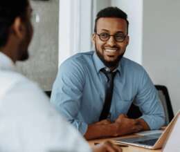 Menecer işi təklif olunur