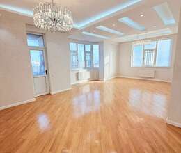 Satılır Yeni tikili, 190m², 4-Otaqlı