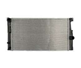 Bmw F10 Su Radiatoru