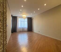 Satılır Köhnə tikili, 110m², 3-Otaqlı