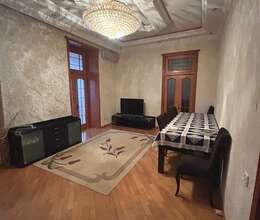 Satılır Köhnə tikili, 107m², 3-Otaqlı