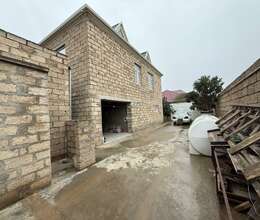 Savalanda obyektli ev satılır