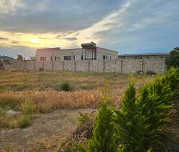 Buzovnada torpaq satılır