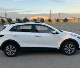 KIA Rio X-line