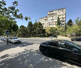 Satılır Köhnə tikili, 2-Otaqlı, 60m²