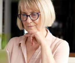 Təqaüddə Olan Müəllimlərə Biznes Sahəsində Əməkdaşlıq