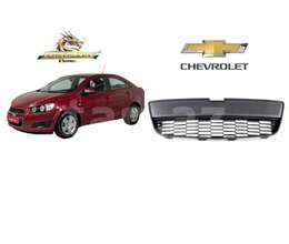 "Chevrolet Aveo T300 2011-2013" radiator barmaqlığı