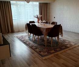 Satılır Köhnə tikili, 108m², 3-Otaqlı