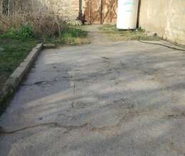 Buzovnada torpaq satilir