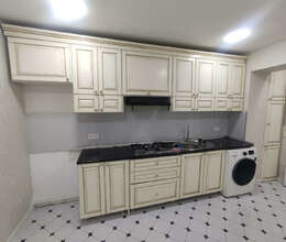 Qarayev və Koroğlu Metrosu arası 3 otaq 1ci mərtəbə kirayə verilir