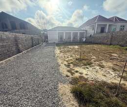 Savalanda yola yaxin ev satılır