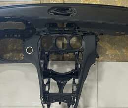 Mercedes-benz W 205 Ağ tikişli qara şit