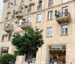 Satılır Köhnə tikili, 156m², 7-Otaqlı