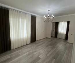 Satılır Köhnə tikili, 75m², 2-Otaqlı