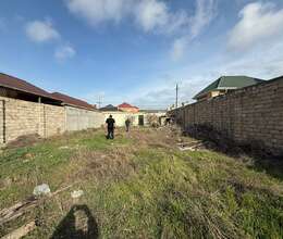 Buzovnada tecili torpaq satılır