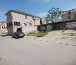 Satılır: Qaraj və Əlavə Torpaq Sahəsi Bakıxanov qəsəbəsində