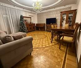 Neftçilər, Nazlı Şadlıq Sarayına  yaxın yeni tikili binada 3 otaqlı mənzil