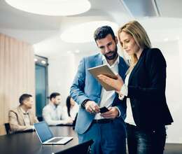 Məlumat meneceri tələb olunur