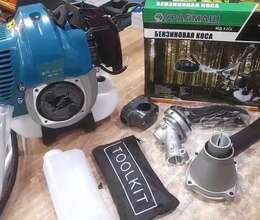 Uralmaş firmasının benzinlə işləyən otbiçəni