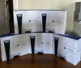 Topdan oyun konsolu və mobil telefon satışda mövcuddur.