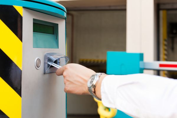 Ödənişli Avtoparkinq Sistemləri