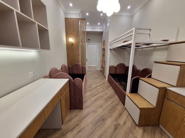 # Satılır 4 Otaqlı Yeni Tikili 150 M², 28 May Metrosu
