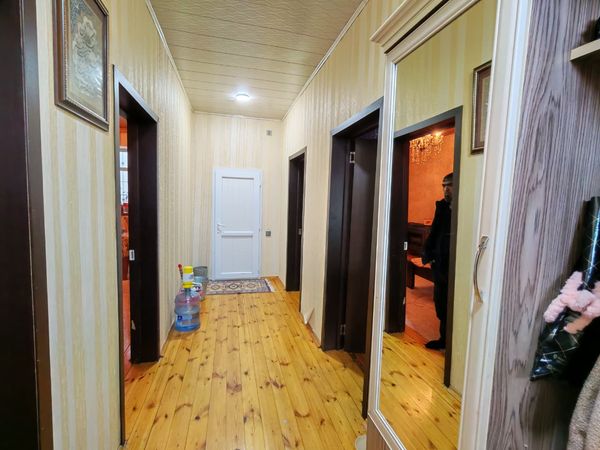 3 otaqlı, köhnə tikili, 90 m², təmirli, satılır
