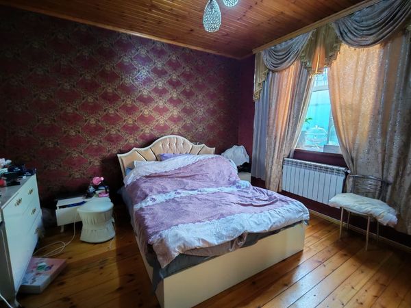 3 otaqlı, köhnə tikili, 90 m², təmirli, satılır