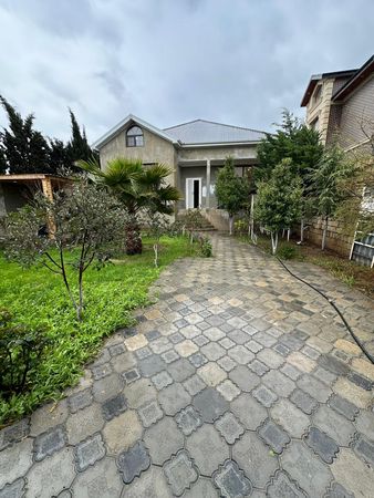 4 otaqlı, bağ evi, 200 m², təmirli, satılır