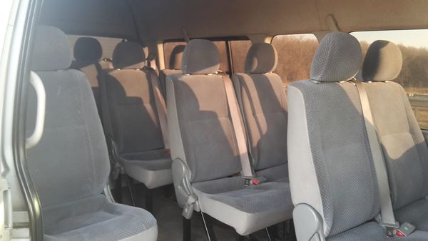 Toyota Hiace 14 Nəfərlik Mikroavtobus — Transfer Və Tur Xidməti
